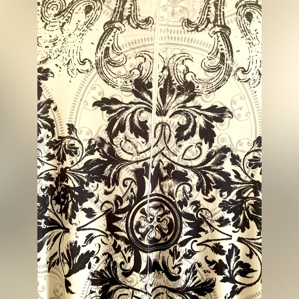 R. Rouge dress - Picture 5 of 7